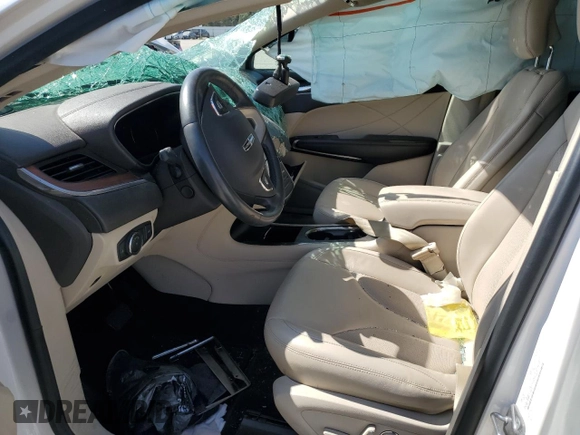 2019 Lincoln MKC Select with VIN 5LMCJ2C99KUL02603, listed as a Copart auction lot 60930025 with 70,157 mi miles and Non repairable. Bid and sale history available at DreamBid. Image 7.