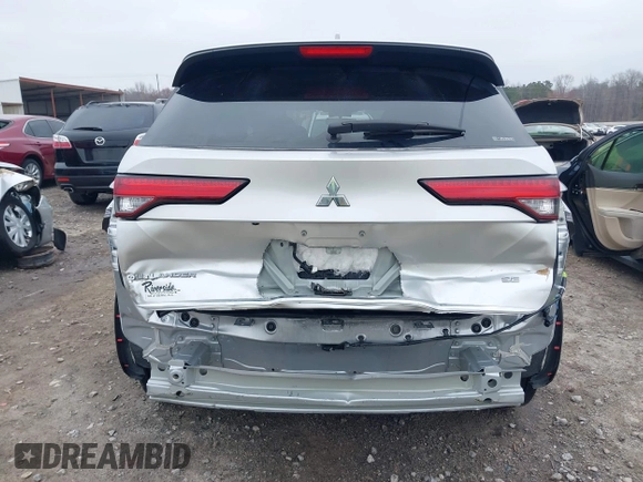 2022 Mitsubishi Outlander SE z VIN JA4J4UA89NZ068444, wystawiony jako IAAI lot #41800644 z przebiegiem 48 793 mil mil oraz . Historia ofert i sprzedaży dostępna na DreamBid. Obrazek 17.