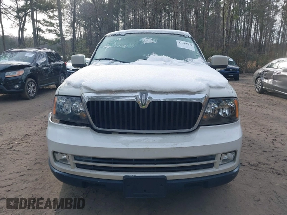 2006 Lincoln Navigator Luxury with VIN 5LMFU27506LJ25785, listed as a IAAI auction lot 41283074 with 73,040 mi miles. Bid and sale history available at carsss.com. Image 12.