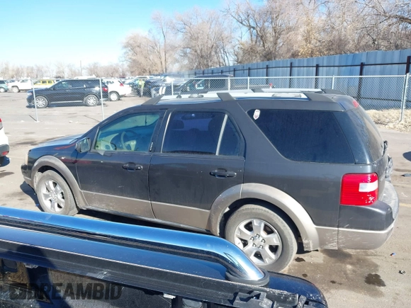 2007 Ford Freestyle SEL z VIN 1FMDK021X7GA39936, wystawiony jako IAAI lot #41686286 z przebiegiem 263 088 mil mil oraz . Historia ofert i sprzedaży dostępna na DreamBid. Obrazek 14.