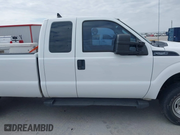 2014 Ford F-250 XL z VIN 1FT7X2B66EEB68940, wystawiony jako IAAI lot #41540708 z przebiegiem 145 114 mil mil oraz . Historia ofert i sprzedaży dostępna na DreamBid. Obrazek 13.