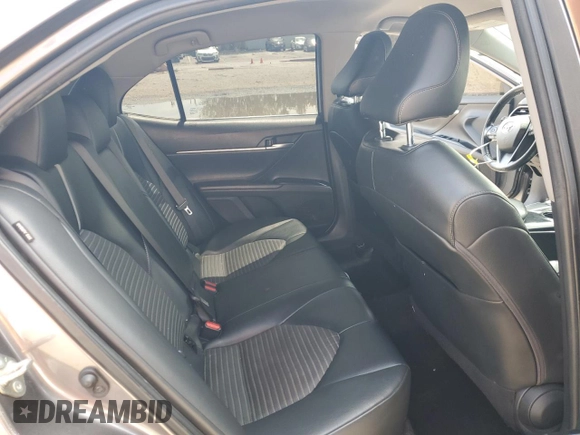 2020 Toyota Camry SE z VIN 4T1G11AK2LU962018, wystawiony jako Copart lot #54340175 z przebiegiem 147 722 mil mil oraz Szkoda całkowita • Salvage title. Historia ofert i sprzedaży dostępna na DreamBid. Obrazek 10.
