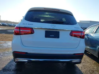 2018 Mercedes-Benz GLC with VIN WDC0G4KB6JV094059, listed as a IAAI auction lot 41759185 with 116,891 mi miles. Bid and sale history available at carsss.com. Image 17.