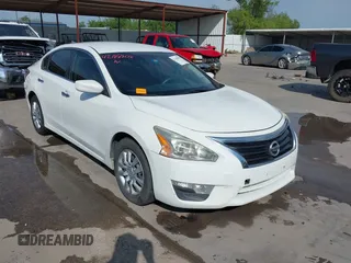 2015 Nissan Altima 2.5 z VIN 1N4AL3AP5FN897651, wystawiony jako IAAI lot #42188808 z przebiegiem 127 419 mil mil oraz . Historia ofert i sprzedaży dostępna na DreamBid. Obrazek 1.