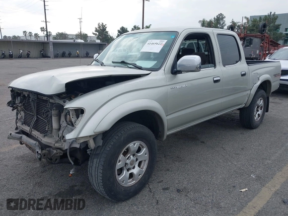 2001 Toyota Tacoma PreRunner with VIN 5TEGN92N11Z832042, listed as a IAAI auction lot 41465622 with 281,274 mi miles. Bid and sale history available at carsss.com. Image 2.