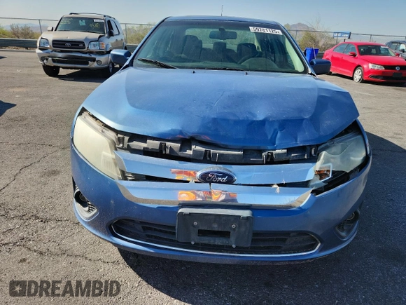 2010 Ford Fusion SE z VIN 3FAHP0HA1AR138892, wystawiony jako Copart lot #59781125 z przebiegiem 157 900 mil mil oraz Szkoda całkowita • Salvage title. Historia ofert i sprzedaży dostępna na DreamBid. Obrazek 5.