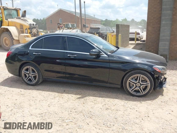 2020 Mercedes-Benz C 300 с VIN 55SWF8EB2LU324170, выставлен на аукционе IAAI как лот 42167947 с пробегом 43 787 миль миль и . История ставок и продаж доступна на DreamBid. Изображение 13.