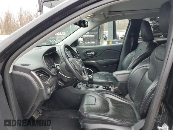 2019 Jeep Cherokee Limited with VIN 1C4PJMDX7KD268890, listed as a Copart auction lot 48292965 with 106,480 mi miles and Salvage Title. Bid and sale history available at DreamBid. Image 7.