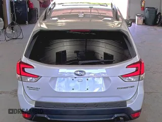 2021 Subaru Forester Premium с VIN JF2SKAFC7MH573707, выставлен на аукционе IAAI как лот 42882782 с пробегом 70 631 миль миль и . История ставок и продаж доступна на DreamBid. Изображение 1.