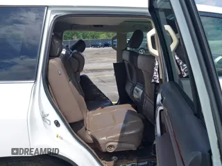 2012 Lexus GX 460 Premium z VIN JTJJM7FX0C5048317, wystawiony jako IAAI lot #42369797 z przebiegiem 195 737 mil mil oraz . Historia ofert i sprzedaży dostępna na DreamBid. Obrazek 8.