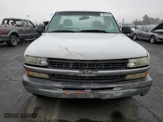 2000 Chevrolet Silverado 1500 with VIN 1GCEC14W8YE144881, listed as a Copart auction lot 84852304 with 0 mi miles and Salvage Title. Bid and sale history available at carsss.com. Image 6.