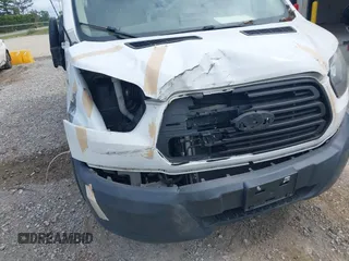 2017 Ford Transit z VIN 1FTYE1ZM4HKA96280, wystawiony jako IAAI lot #42199318 z przebiegiem 171 417 mil mil oraz . Historia ofert i sprzedaży dostępna na DreamBid. Obrazek 6.