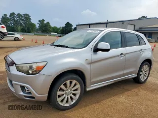 2011 Mitsubishi Outlander SE z VIN JA4AP4AU7BZ024474, wystawiony jako Copart lot #57693905 z przebiegiem 178 697 mil mil oraz Czysty tytuł • Clean title. Historia ofert i sprzedaży dostępna na DreamBid. Obrazek 1.