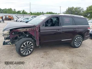 2023 Lincoln Navigator Reserve z VIN 5LMJJ2LG4PEL01818, wystawiony jako IAAI lot #42178476 z przebiegiem 31 059 mil mil oraz . Historia ofert i sprzedaży dostępna na DreamBid. Obrazek 15.
