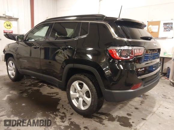 2022 Jeep Compass Latitude z VIN 3C4NJDBB9NT134329, wystawiony jako IAAI lot #41608109 z przebiegiem 21 994 mil mil oraz . Historia ofert i sprzedaży dostępna na DreamBid. Obrazek 3.