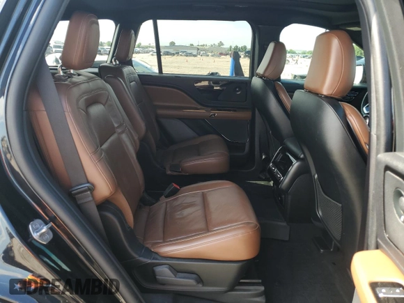 2023 Lincoln Aviator Reserve with VIN 5LM5J7WC2PGL01182, listed as a Copart auction lot 56566495 with 44,247 mi miles and Salvage title. Bid and sale history available at DreamBid. Image 11.