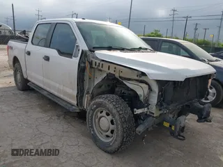 2018 Ford F-150 XL with VIN 1FTEW1E53JKE40749, listed as a IAAI auction lot 41993263 with 123,297 mi miles. Bid and sale history available at carsss.com. Image 1.