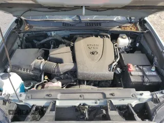 2023 Toyota Tacoma SR z VIN 3TMCZ5ANXPM622882, wystawiony jako Copart lot #53085845 z przebiegiem 11 207 mil mil oraz Szkoda całkowita • Salvage title. Historia ofert i sprzedaży dostępna na DreamBid. Obrazek 12.