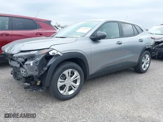 2025 Chevrolet Trax LS with VIN KL77LFEP0SC063130, listed as a IAAI auction lot 41225838 with 4,673 mi miles. Bid and sale history available at carsss.com. Image 17.
