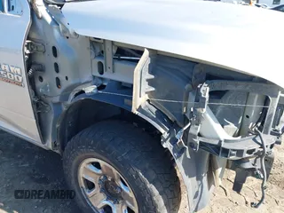 2016 Ram 2500 Tradesman с VIN 3C6UR5CJ6GG124540, выставлен на аукционе IAAI как лот 42546331 с пробегом 178 840 миль миль и . История ставок и продаж доступна на DreamBid. Изображение 19.