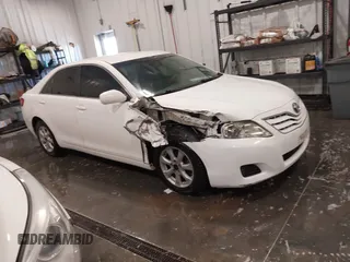 2011 Toyota Camry LE with VIN 4T4BF3EK9BR113624, listed as a IAAI auction lot 41835512 with 99,553 mi miles. Bid and sale history available at carsss.com. Image 1.