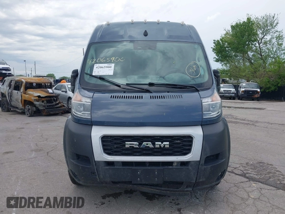 2022 Ram ProMaster Cargo with VIN 3C6MRVJG6NE112534, listed as a IAAI auction lot 42065900 with 80,679 mi miles and . Bid and sale history available at DreamBid. Image 12.
