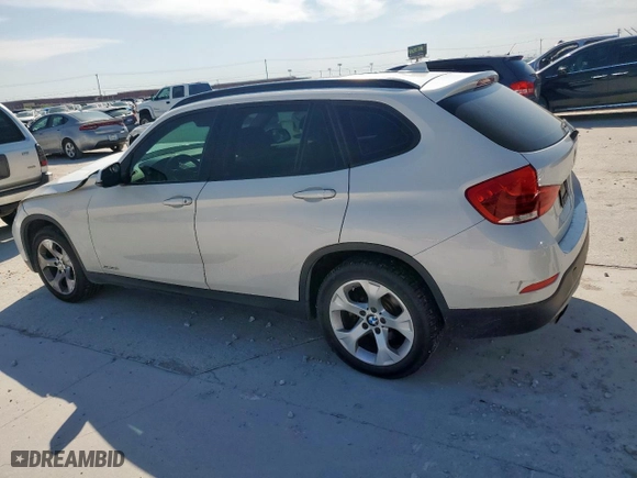 2014 BMW X1 sDrive28i with VIN WBAVM1C53EVW52268, listed as a Copart auction lot 51279755 with 193,173 mi miles and Salvage Title. Bid and sale history available at carsss.com. Image 2.