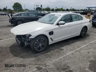 2021 BMW 5 Series 530e с VIN WBA13AG06MCG55789, выставлен на аукционе Copart как лот 64765905 с пробегом 43 689 миль миль и Списание • Salvage title. История ставок и продаж доступна на DreamBid. Изображение 1.