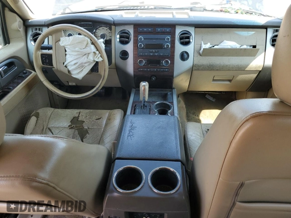 2012 Ford Expedition XLT with VIN 1FMJU1H54CEF07128, listed as a Copart auction lot 59270045 with 205,245 mi miles and Salvage title. Bid and sale history available at DreamBid. Image 8.
