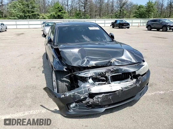 2013 BMW 3 Series 328i xDrive with VIN WBA3B5G56DNS05446, listed as a Copart auction lot 61979475 with 102,674 mi miles and Salvage title. Bid and sale history available at DreamBid. Image 13.