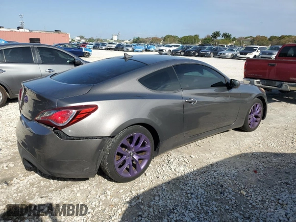 2013 Hyundai Genesis Coupe R-Spec z VIN KMHHT6KDXDU101716, wystawiony jako Copart lot #52415625 z przebiegiem 136 346 mil mil oraz Szkoda całkowita • Salvage title. Historia ofert i sprzedaży dostępna na DreamBid. Obrazek 3.