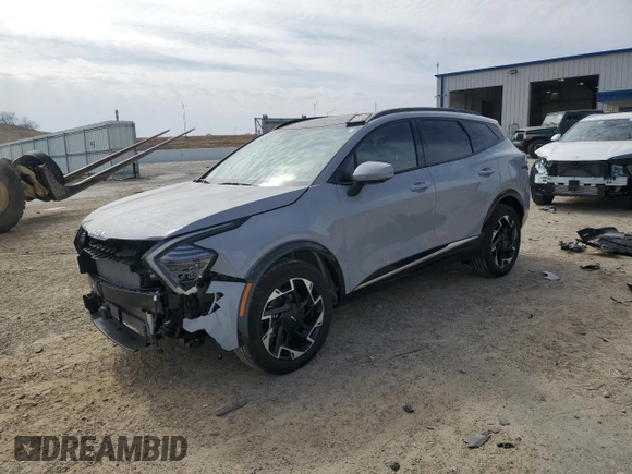 2025 Kia Sportage SX-Prestige с VIN 5XYK5CDF8SG261397, выставлен на аукционе Copart как лот 49309335 с пробегом 6 314 миль миль и Списание • Salvage title. История ставок и продаж доступна на DreamBid. Изображение 1.