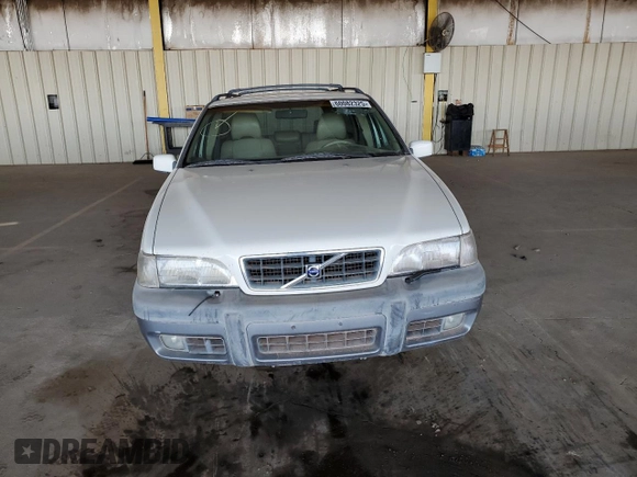 2000 Volvo V70 с VIN YV1LZ56D1Y2655112, выставлен на аукционе Copart как лот 60082325 с пробегом Не указан миль и Чистый • Clean title. История ставок и продаж доступна на DreamBid. Изображение 5.