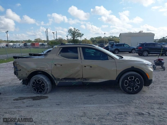 2024 Hyundai Santa Cruz SEL with VIN 5NTJC4DE0RH107074, listed as a IAAI auction lot 41546728 with NaN miles. Bid and sale history available at carsss.com. Image 14.