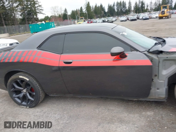 2014 Dodge Challenger R/T Plus z VIN 2C3CDYBT1EH177266, wystawiony jako IAAI lot #41798977 z przebiegiem 109 489 mil mil oraz . Historia ofert i sprzedaży dostępna na DreamBid. Obrazek 14.