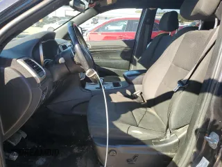 2014 Jeep Grand Cherokee Laredo with VIN 1C4RJFAG4EC309155, listed as a Copart auction lot 46135235 with 179,635 mi miles and Salvage Title. Bid and sale history available at carsss.com. Image 7.