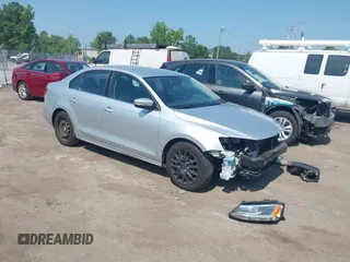 2013 Volkswagen Jetta SE with VIN 3VWDX7AJ3DM404990, listed as a IAAI auction lot 42584934 with 164,126 mi miles and . Bid and sale history available at DreamBid. Image 1.