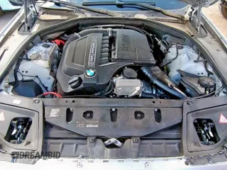 2013 BMW 5 Series 535i with VIN WBAFR7C59DC825858, listed as a Copart auction lot 62309005 with 18,518 mi miles and Clean title. Bid and sale history available at DreamBid. Image 7.
