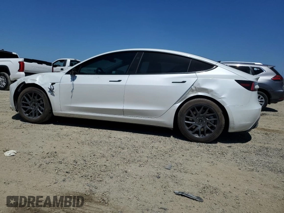 2025 Tesla Model 3 Long Range with VIN 5YJ3E1EA8SF934661, listed as a Copart auction lot 61469155 with 8,068 mi miles and Salvage title. Bid and sale history available at DreamBid. Image 2.