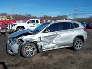 2018 BMW X1 xDrive28i with VIN WBXHT3C36J5L33781, listed as a IAAI auction lot 41497360 with 61,251 mi miles. Bid and sale history available at carsss.com. Image 19.