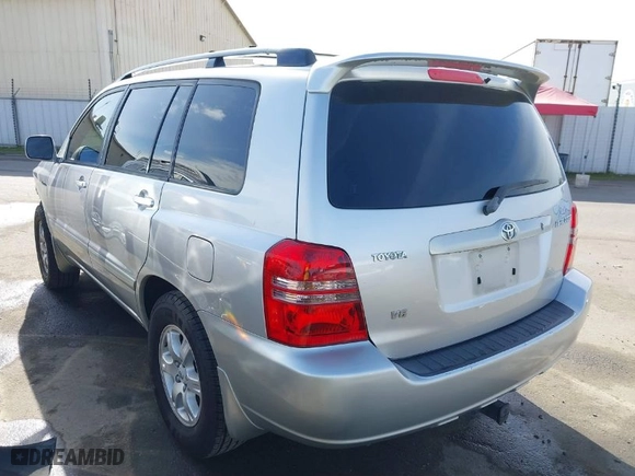 2001 Toyota Highlander with VIN JTEGF21A710024230, listed as a IAAI auction lot 41561016 with 172,704 mi miles. Bid and sale history available at carsss.com. Image 3.