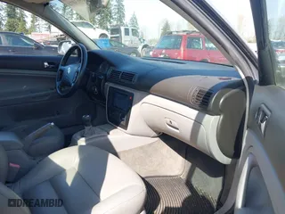 2003 Volkswagen Passat GLS with VIN WVWPD63B63P099079, listed as a IAAI auction lot 41963074 with 147,822 mi miles. Bid and sale history available at carsss.com. Image 5.