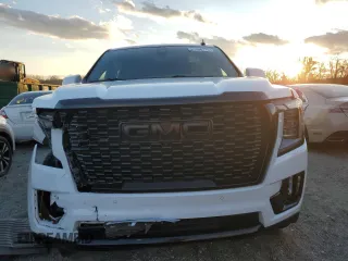 2022 GMC Yukon XL Denali with VIN 1GKS1JKL8NR123197, listed as a Copart auction lot 41466775 with 38,469 mi miles and Salvage Title. Bid and sale history available at DreamBid. Image 5.
