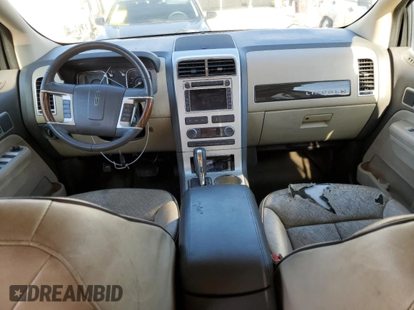 2010 Lincoln MKX with VIN 2LMDJ8JC2ABJ35213, listed as a Copart auction lot 88647795 with 178,367 mi miles and Salvage Title. Bid and sale history available at carsss.com. Image 8.
