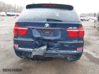 2011 BMW X5 35i with VIN 5UXZV4C54BL738262, listed as a IAAI auction lot 41633474 with 173,914 mi miles. Bid and sale history available at carsss.com. Image 16.