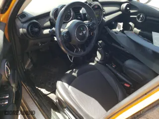 2017 MINI Hardtop 4 Door Cooper with VIN WMWXU1C33H2F78236, listed as a Copart auction lot 67923384 with 49,094 mi miles and Salvage Title. Bid and sale history available at carsss.com. Image 8.