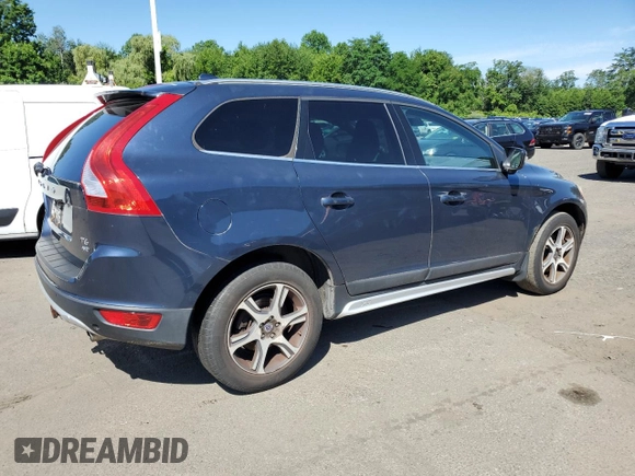 2013 Volvo XC60 T6 with VIN YV4902DZ9D2450877, listed as a Copart auction lot 65319795 with 197,234 mi miles and Clean title. Bid and sale history available at DreamBid. Image 3.