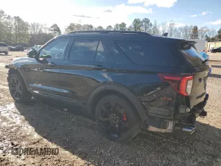 2023 Ford Explorer ST with VIN 1FM5K8GC6PGC39659, listed as a Copart auction lot 46450355 with 28,402 mi miles and Salvage Title. Bid and sale history available at carsss.com. Image 2.