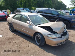 2001 Honda Accord LX with VIN 1HGCG66521A015983, listed as a IAAI auction lot 42474325 with 105,564 mi miles and . Bid and sale history available at DreamBid. Image 1.