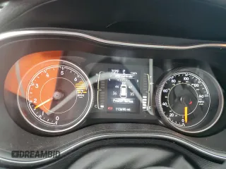 2019 Jeep Cherokee Latitude z VIN 1C4PJLCBXKD332002, wystawiony jako Copart lot #56652185 z przebiegiem 113 690 mil mil oraz Szkoda całkowita • Salvage title. Historia ofert i sprzedaży dostępna na DreamBid. Obrazek 9.